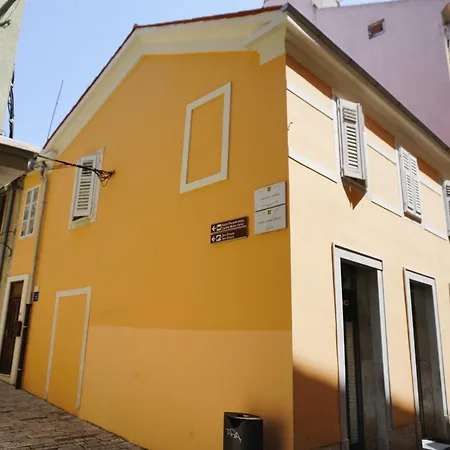 Tt - Historic Center Пула
