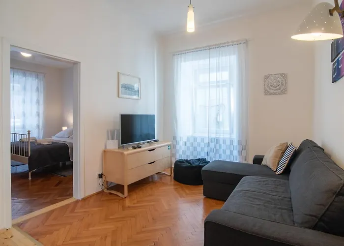 Lejlighed Ttapartmani *